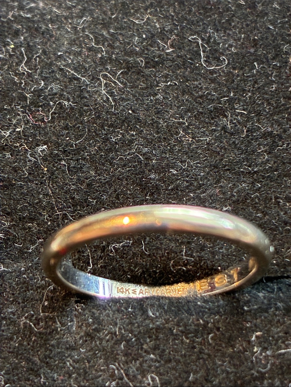 14 K White Gold Band  1.88 grams                  Size 6